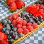 Tarte mit Beeren und Pudding