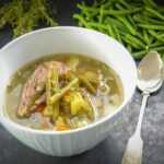 westfälische grüne Bohnensuppe mit Rindfleisch