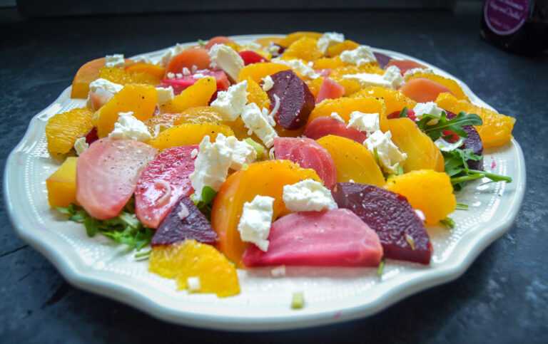 Bunter rote Beete Salat mit Feta &amp; Orange - Kochen aus Liebe