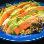Papaya Avocado Salat mit Garnelen