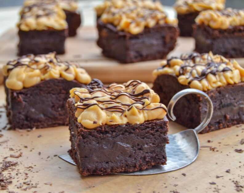 Saftige Schoko Brownies Rezept einfach - Kochen aus Liebe Saftige Schoko Brownies Rezept einfach - Kochen aus Liebe