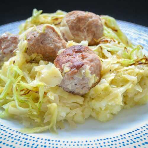 Spitzkohl zubereiten Rezept mit Mettbällchen