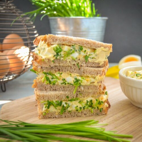 einfaches Eiersalat Rezept Schmand und Schnittlauch