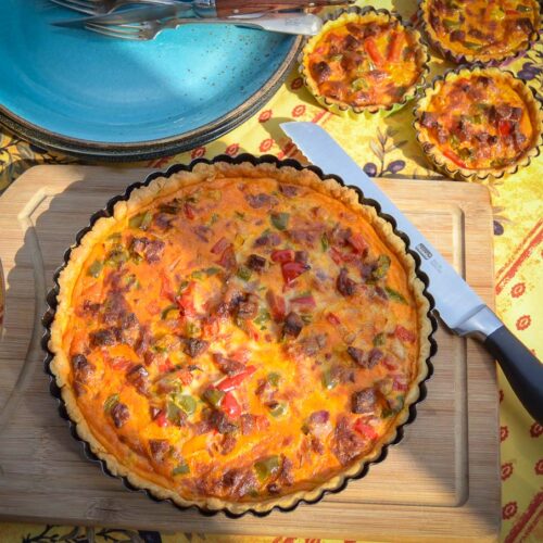 einfaches Quiche Rezept mit Chorizo und Paprika