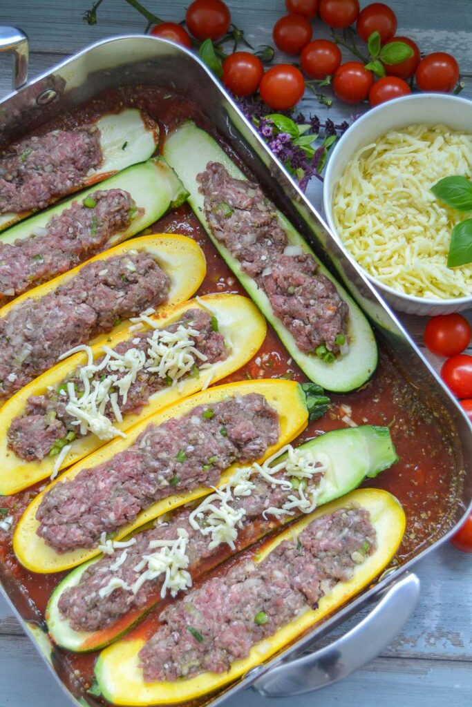 Gefüllte Zucchini mit Hackfleisch überbacken - Kochen aus Liebe Gefüllte Zucchini mit Hackfleisch überbacken - Kochen aus Liebe