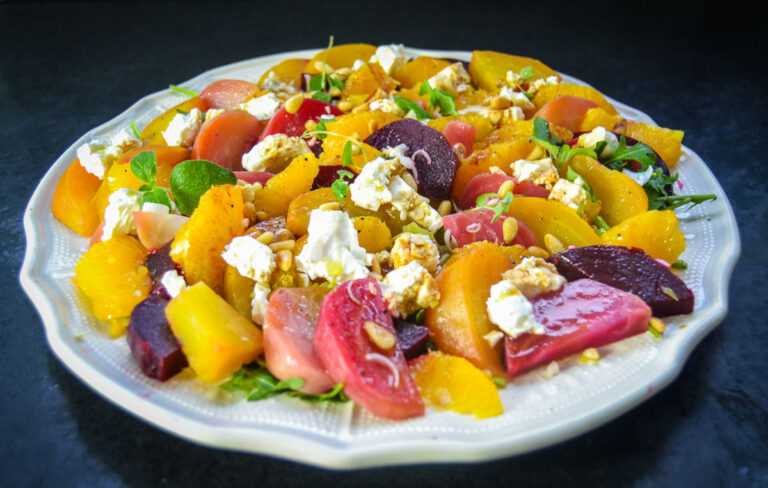 Bunter rote Beete Salat mit Feta &amp; Orange - Kochen aus Liebe