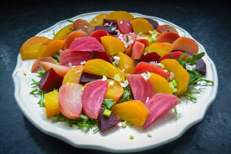 Bunter rote Beete Salat mit Feta & Orange - Kochen aus Liebe Bunter rote Beete Salat mit Feta & Orange - Kochen aus Liebe