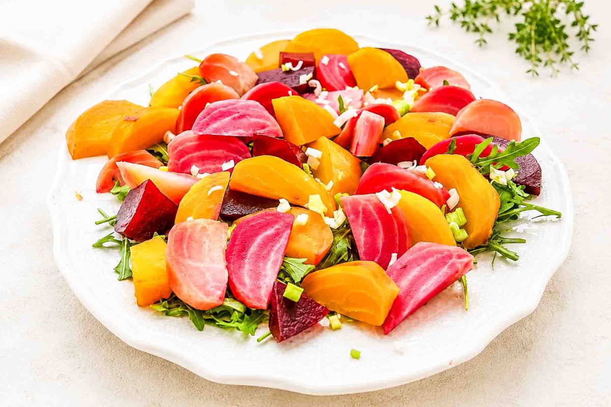 Bunter Rote Beete Salat mit Ringelbete, gelber Bete 