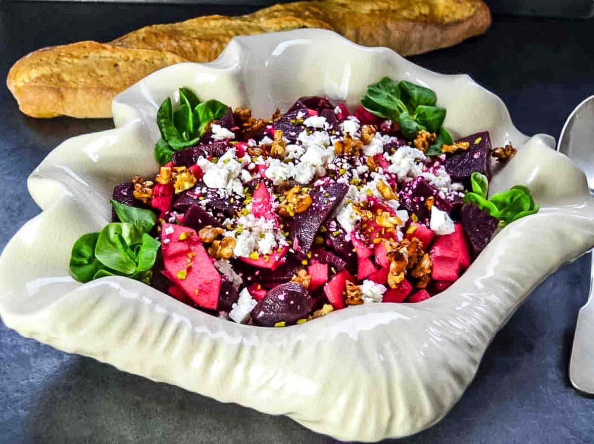 Rote-Bete-Salat mit Feta und Apfel 