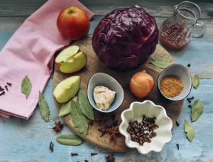 Zutaten Rezept Rotkohl, Apfel, Nelken, Zwiebel, Schmalz