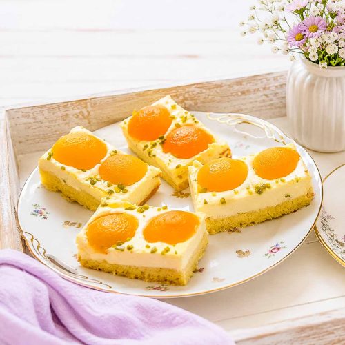 Omas Schmandkuchen Rezept mit Aprikosen