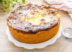 Käsekuchen mit Mürbeteig nach Omas Rezept