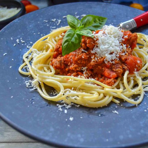 Spaghetti Bolognese Rezept mit Parmesan