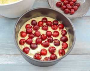 Quarkcreme mit Kirschen