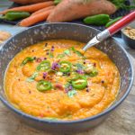 Süßkartoffelsuppe mit Möhren, Kokosmilch und Ingwer