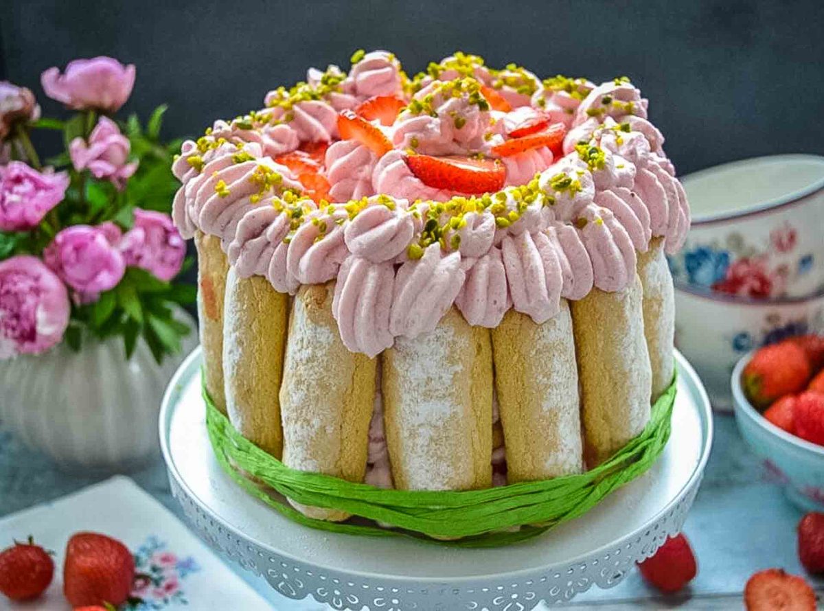 Erdbeer Tiramisu Torte