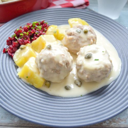 Königsberger Klops mit Sardellen und Kapern