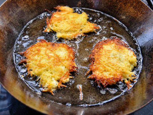 Schweizer Rösti braten