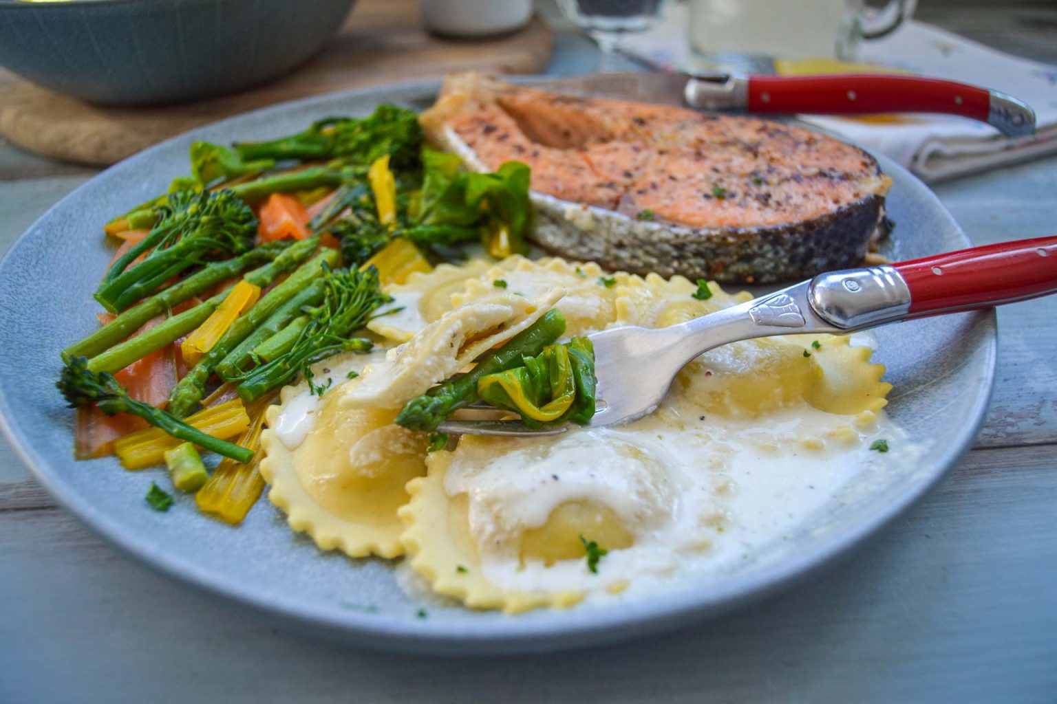 Ziegenkäse Ravioli Rezept mit Lachs - Kochen aus Liebe