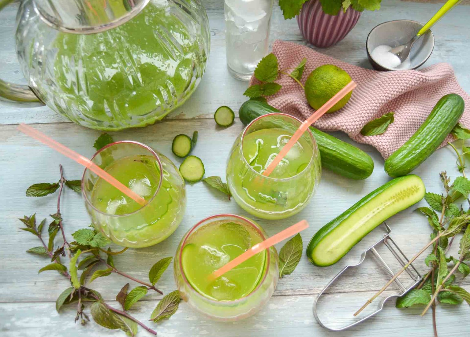 Cocktail Mit Minze Limette Und Rum Kreuzworträtsel 6 Buchstaben Mocktail mit Limette Minze und Gurke - Kochen aus Liebe