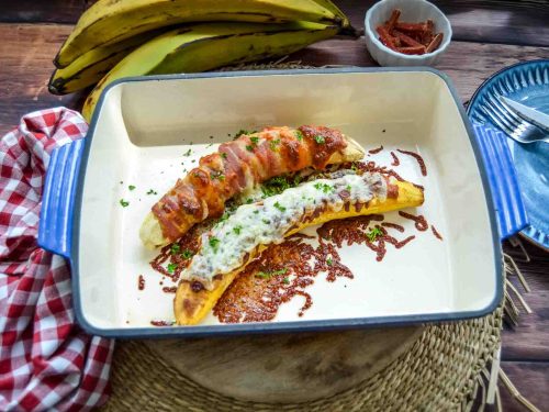 platano con queso y bocadillo gebackene Kochbanane mit Guavenpaste und Käse