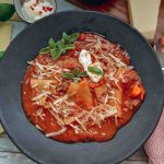 Einfaches Lasagnesuppe Rezept mit Hackfleisch