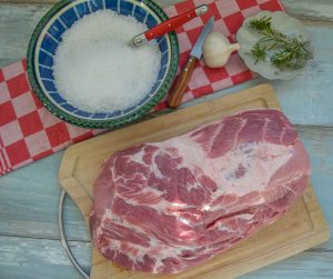 Zutaten Schweine Nackenbraten, Salz und Kräuter