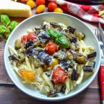 Pasta mit Auberginen und Tomaten