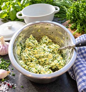 Kräuterbutter selber machen