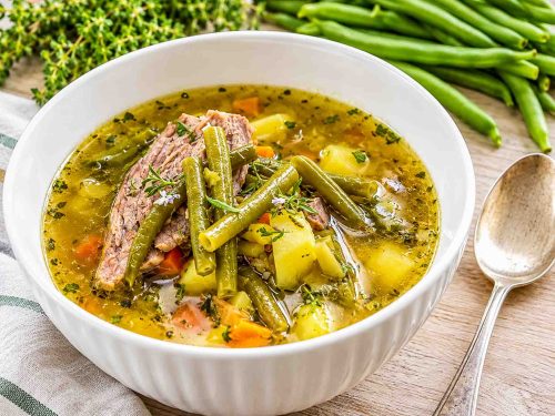 westfälische grüne Bohnensuppe mit Rindfleisch