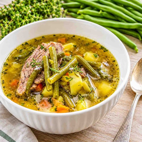 westfälische grüne Bohnensuppe mit Rindfleisch