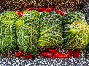 gefüllte Wirsingroulade mit Hackfleisch