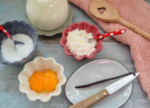 Zutaten Vanille Pudding, Stärke, Zucker, Eigelb und Milch