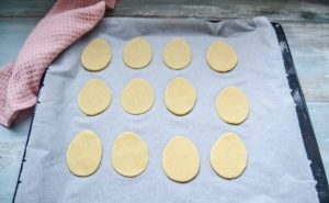 Ostereierplätzchen aus Mürbeteig