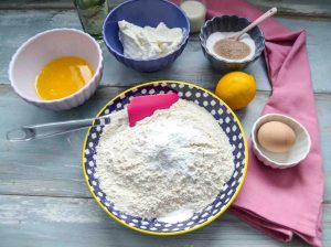 Zutaten Quark-Öl-Teig Mehl, Quark, Sonnenblumenöl, Zucker, Vanille