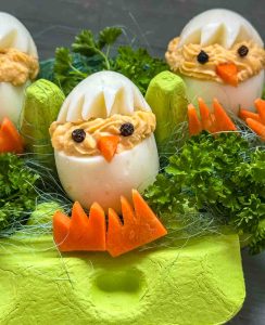 gefüllte Eier-Küken