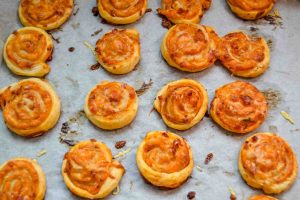 Gebackene Blätterteig Schnecken