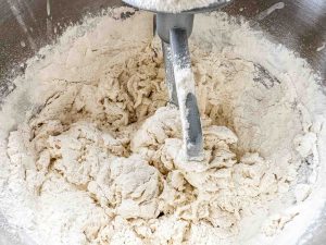 Hefeteig kneten