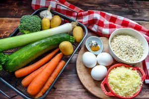 Zutaten, Gemüse, Kartoffeln, Käse, Eier, Haferflocken