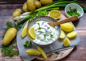 Kräuterquark mit Pellkartoffeln