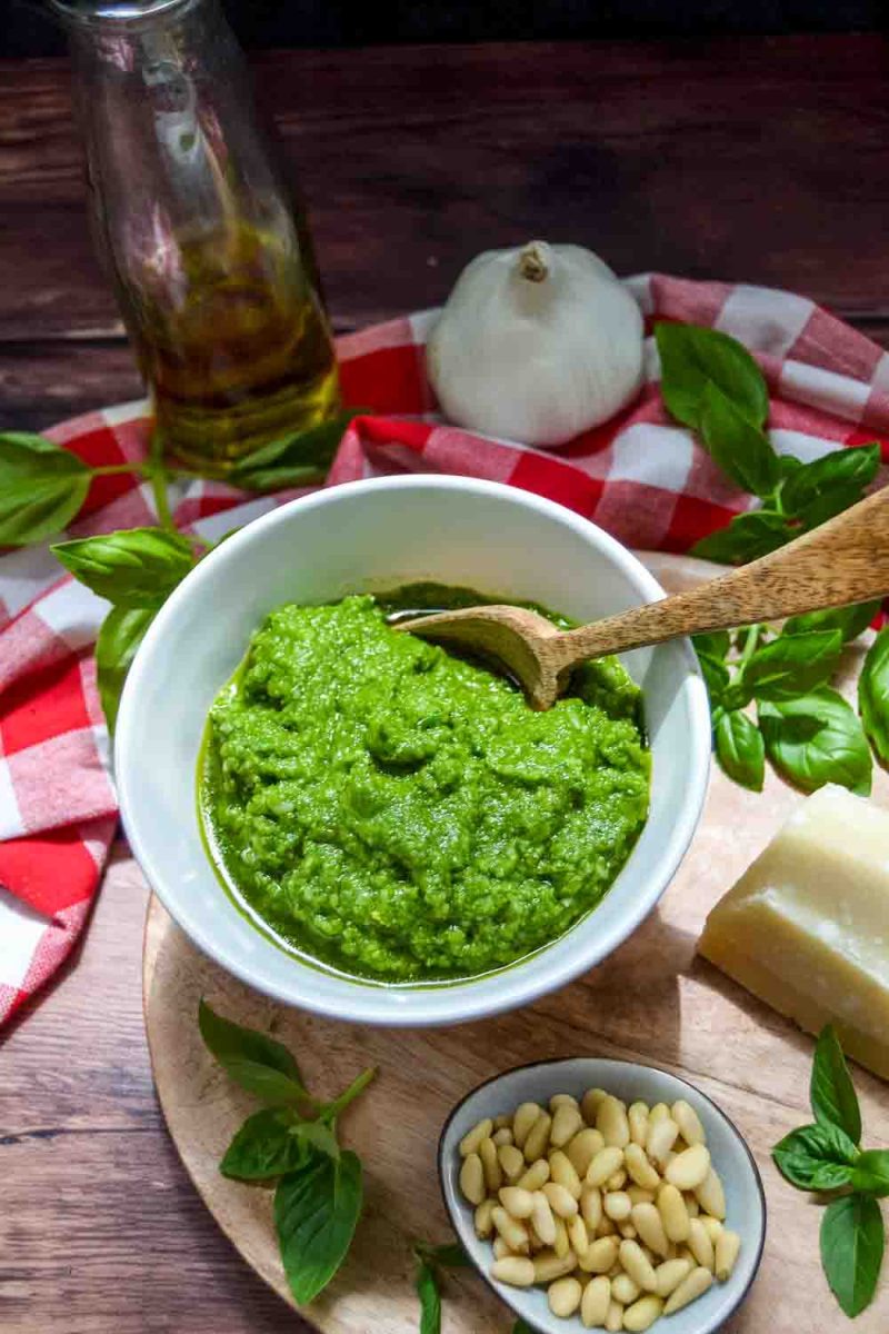 Basilikum Pesto
