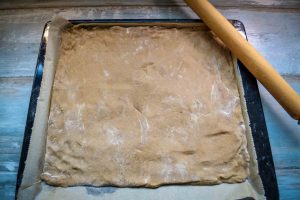 Pfefferkuchenteig auf dem Backblech