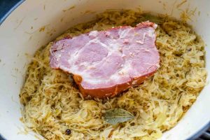 Sauerkraut kochen mit Kassler