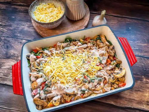 Gyros mit Käse und Metaxasauce überbacken