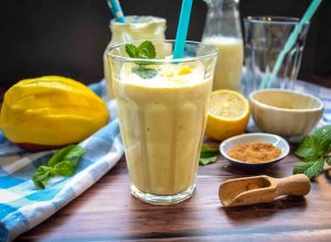 Mango Lassi Rezept mit frischer Mango