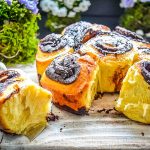 Gefülltes Brioche Brot mit Schokocreme