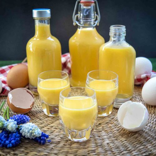 Omas cremigen Eierlikör selber machen