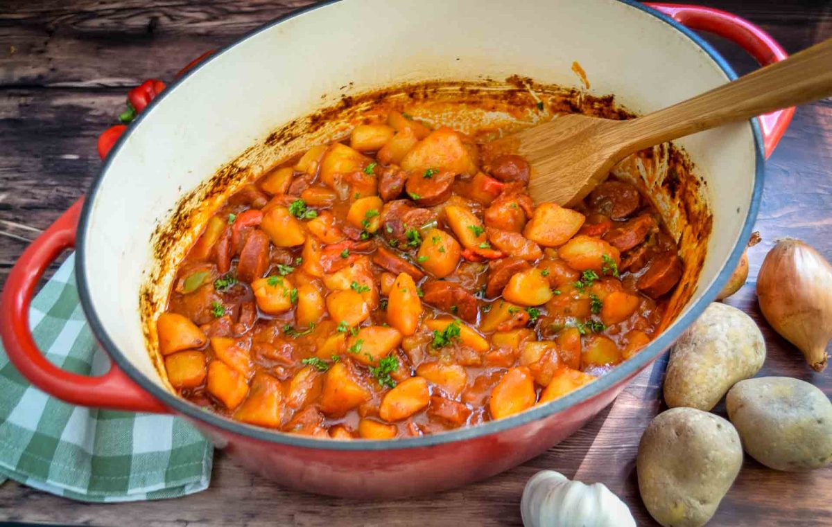 Ungarisches Kartoffelgulasch Rezept mit Kolbacz