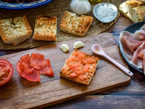 Pan con Tomate mit Knoblauch und Olivenöl