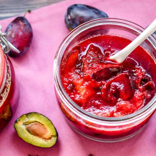 Pflaumenkompott Omas Rezept mit Zimt, Nelke und Sternanis gekocht